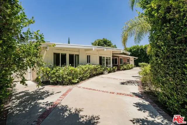 22421 Miranda Street, Woodland Hills, CA 91367 - #3