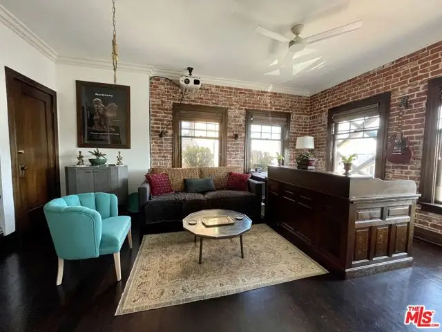 2121 James M Wood Boulevard #201, Los Angeles, CA 90006 - #3