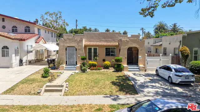 936 S Lucerne Boulevard, Los Angeles, CA 90019 - #2