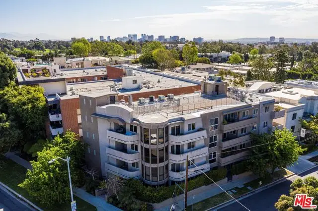11766 W Sunset Boulevard #302, Los Angeles, CA 90049 - #3