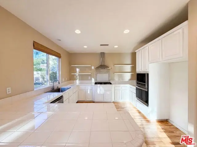 22017 Sunrise View Place, Santa Clarita, CA 91390 - #2