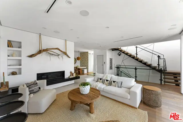 647 Mildred Avenue, Venice, CA 90291 - #1