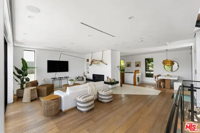 647 Mildred Avenue, Venice, CA 90291 - #3