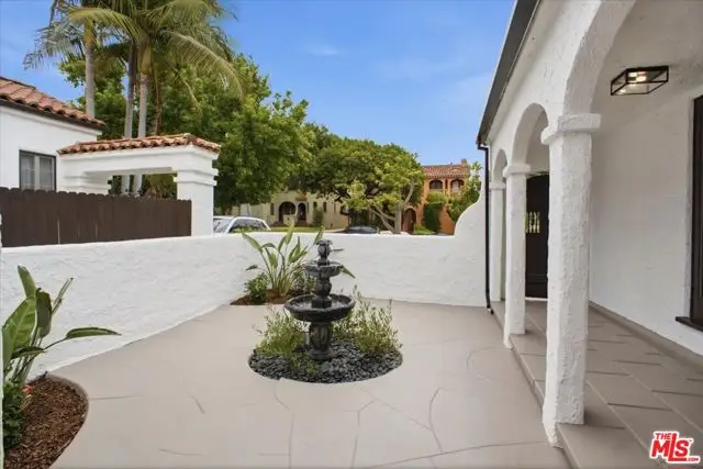1153 Hi Point Street, Los Angeles, CA 90035 - #3
