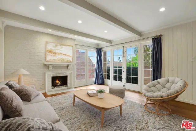 1260 S Beverly Glen Boulevard #304, Los Angeles, CA 90024 - #1