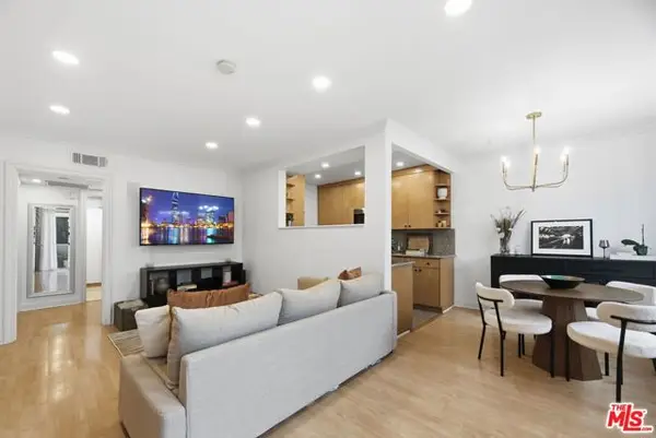 11718 Darlington Avenue #7, Los Angeles, CA 90049
