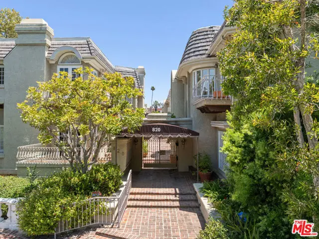 820 S Gretna Green Way #6, Los Angeles, CA 90049 - #2
