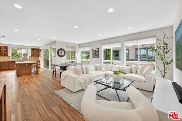 12883 Runway Road #1, Los Angeles, CA 90094