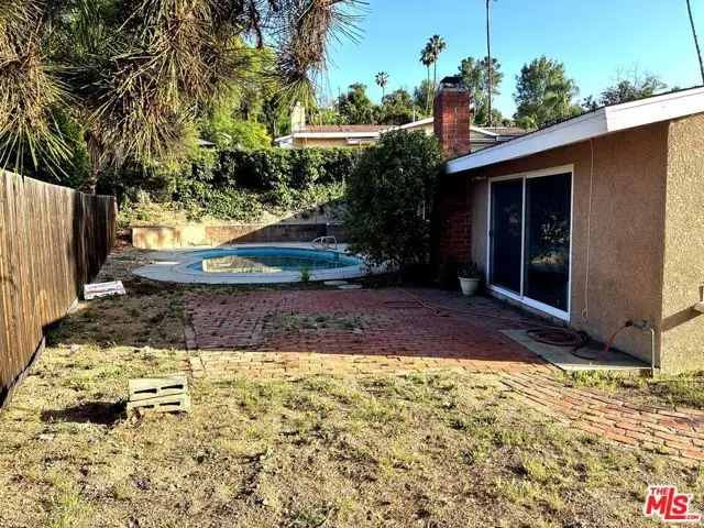 5658 Keokuk Avenue, Woodland Hills, CA 91367 - #3