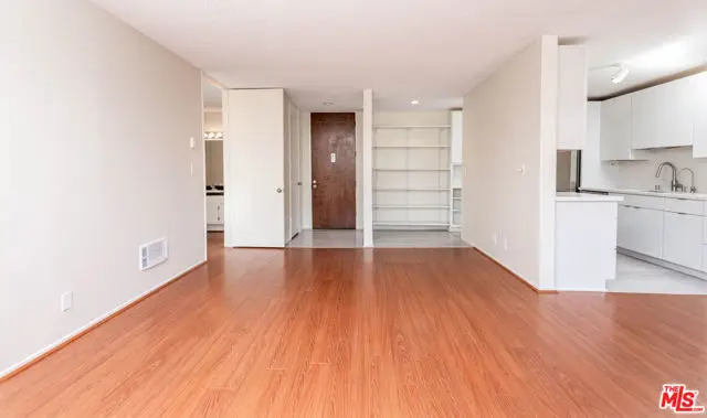6050 Canterbury Drive #E214, Culver City, CA 90230 - #3