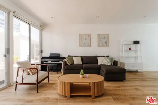913 Euclid Street #5, Santa Monica, CA 90403 - #2
