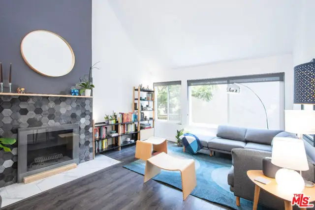 950 N Kings Road #341, West Hollywood, CA 90069 - #3