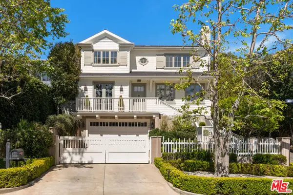146 N Carmelina Avenue, Los Angeles, CA 90049