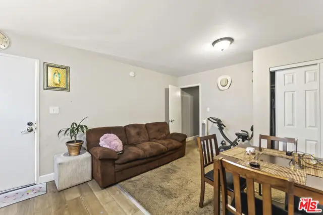 901 E 42nd Street, Los Angeles, CA 90011 - #2