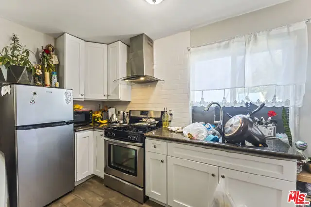 901 E 42nd Street, Los Angeles, CA 90011 - #3