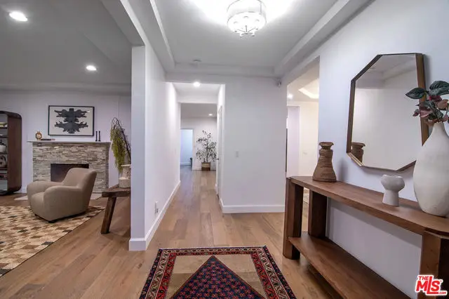 921 S Sierra Bonita Avenue, Los Angeles, CA 90036 - #3