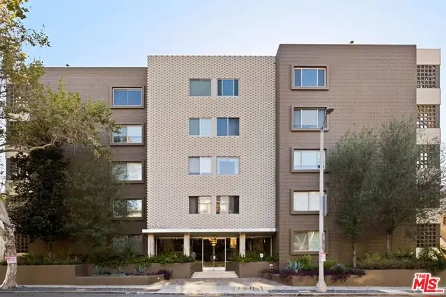 531 N Rossmore Avenue #PHA, Los Angeles, CA 90004 - #3