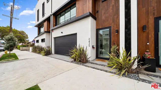 2435 S Penmar Avenue, Venice, CA 90291 - #1