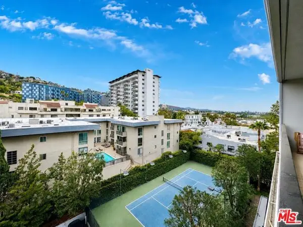 1100 Alta Loma Road #902, West Hollywood, CA 90069