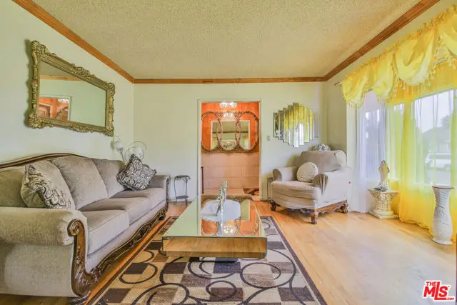 11615 Simms Avenue, Inglewood, CA 90303 - #2