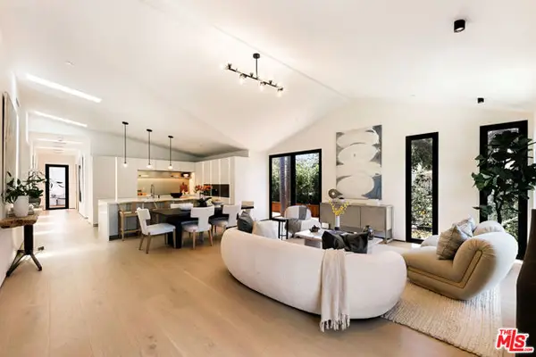 2202 California Avenue, Santa Monica, CA 90403