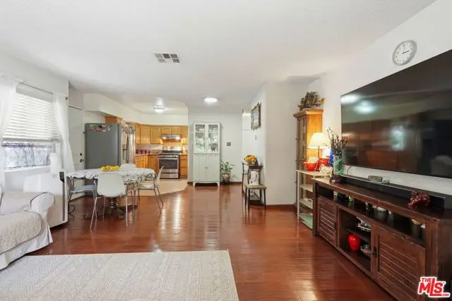 2754 Knox Avenue, Los Angeles, CA 90039 - #3