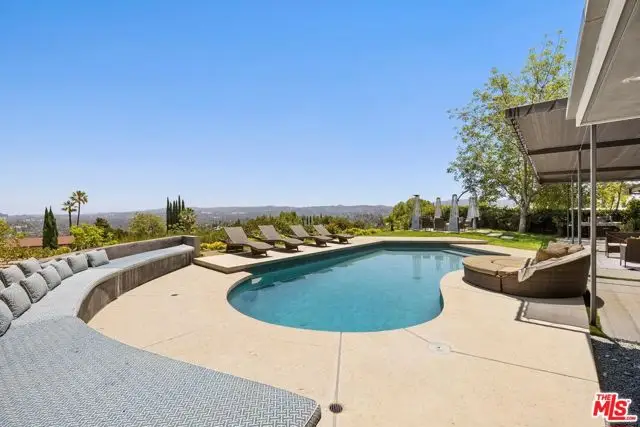 6020 Rod Avenue, Woodland Hills, CA 91367 - #1