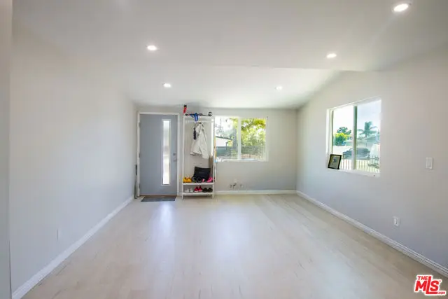 12100 Adelphia Avenue, San Fernando, CA 91340 - #2