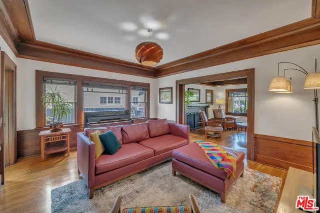 1812 S Bronson Avenue, Los Angeles, CA 90019 - #2