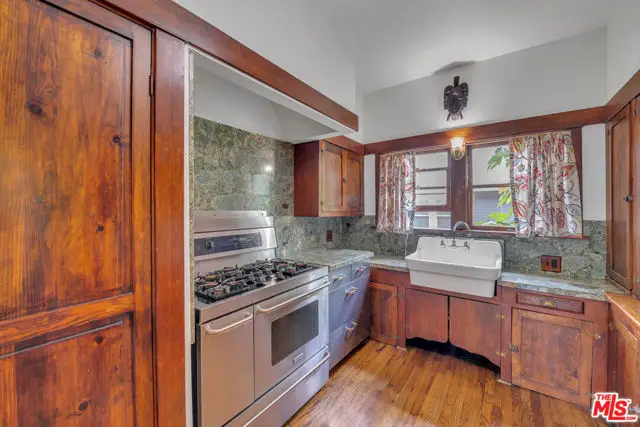 1812 S Bronson Avenue, Los Angeles, CA 90019 - #3