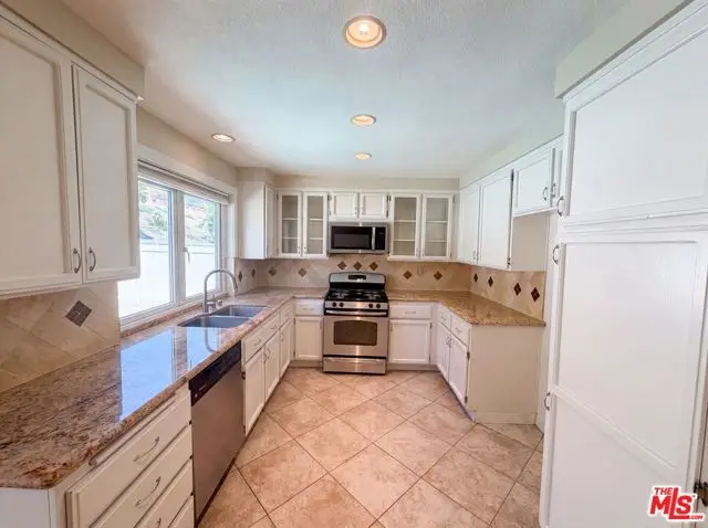 28061 Virginia, Mission Viejo, CA 92692 - #2