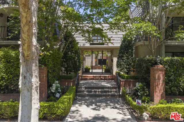 648 Wilcox Avenue, Los Angeles, CA 90004 - #1