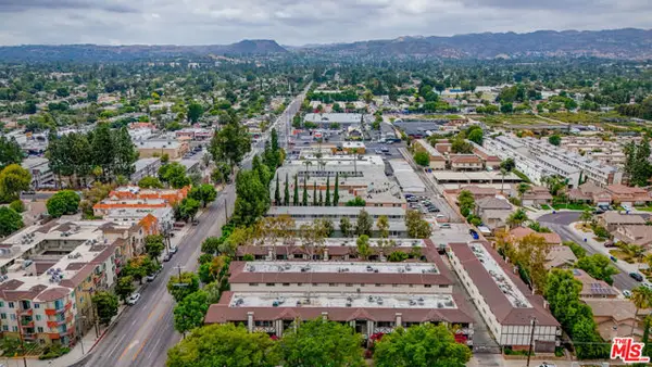 21811 Saticoy Street #23, Los Angeles, CA 91304