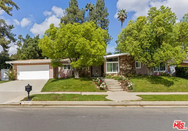 4479 Azalia Drive, Tarzana, CA 91356 - #1