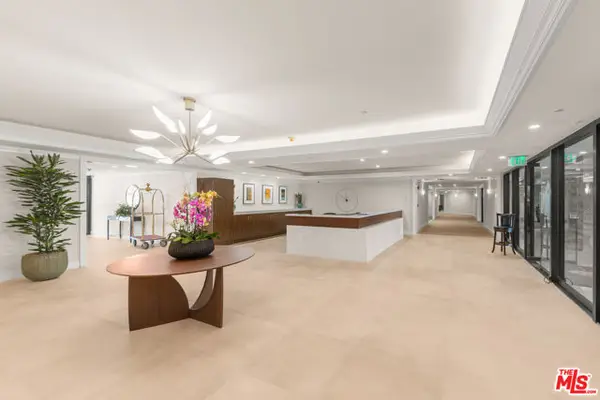 300 N Swall Drive #158, Beverly Hills, CA 90211