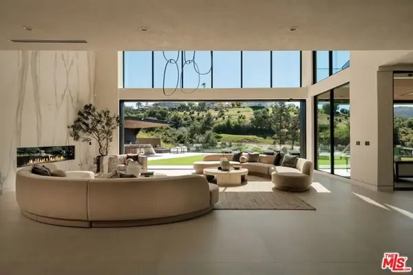 19378 Lemmer Drive, Tarzana (los Angeles), CA 91356