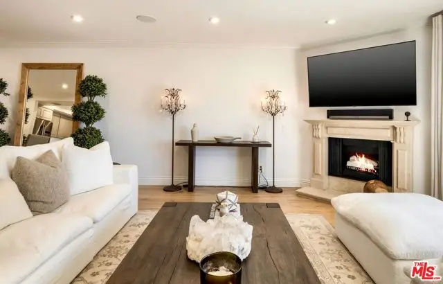 2385 Roscomare Road #D3, Los Angeles, CA 90077 - #3