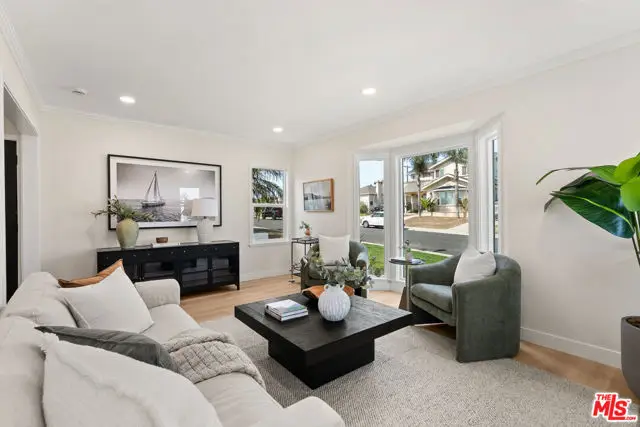 7820 Airlane Avenue, Los Angeles, CA 90045 - #3