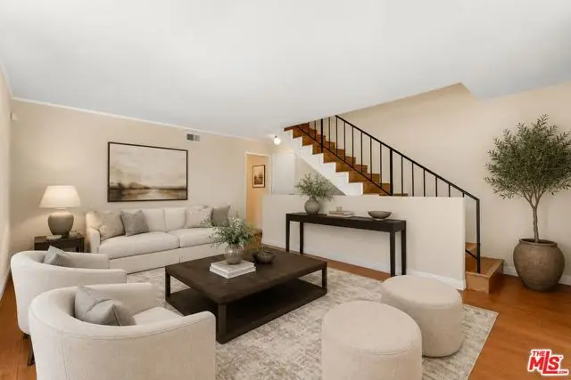 8824 Wonderland Avenue, Los Angeles, CA 90046 - #2