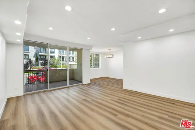 11970 Montana Avenue #110, Los Angeles, CA 90049 - #2