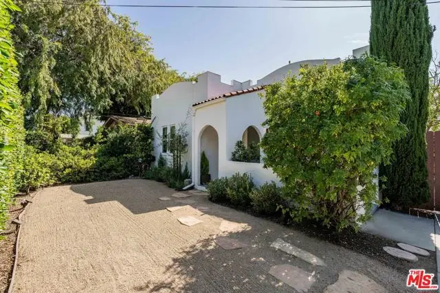 239 N Everett Street, Glendale, CA 91206 - #1
