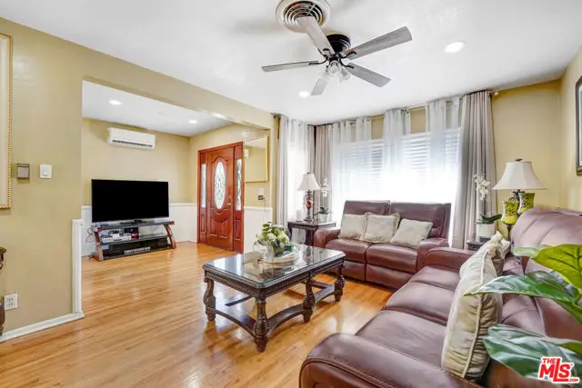 7523 N Ontario Street, Burbank, CA 91504 - #2