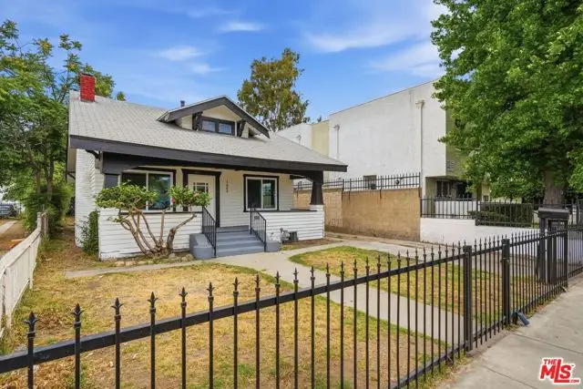 1009 E 43rd Street, Los Angeles, CA 90011 - #3