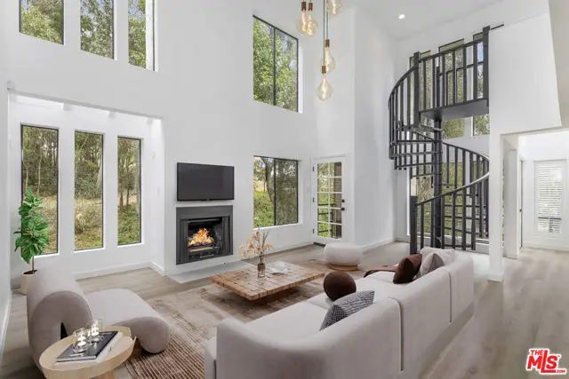 11601 Montana Avenue #PH7, Los Angeles, CA 90049 - #3