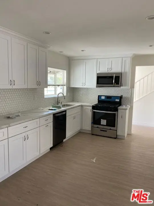 6451 Lubao Avenue, Woodland Hills, CA 91367 - #3
