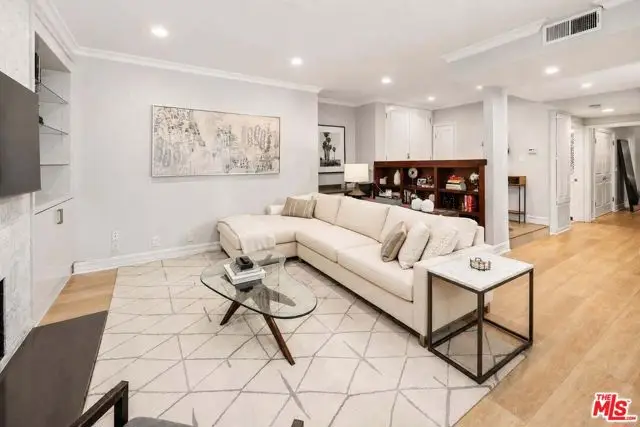 412 Arnaz Drive #7, Los Angeles, CA 90048 - #2