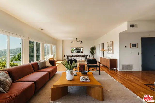 3823 Franklin Avenue, Los Angeles, CA 90027 - #3