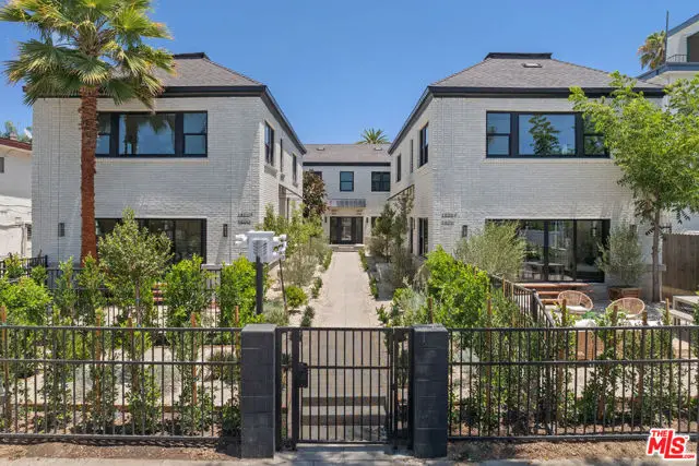 1404 S Wilton Place, Los Angeles, CA 90019 - #1