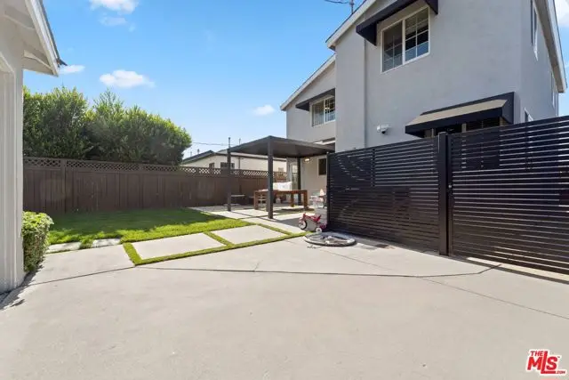 15216 Morrison Street, Sherman Oaks, CA 91403 - #3