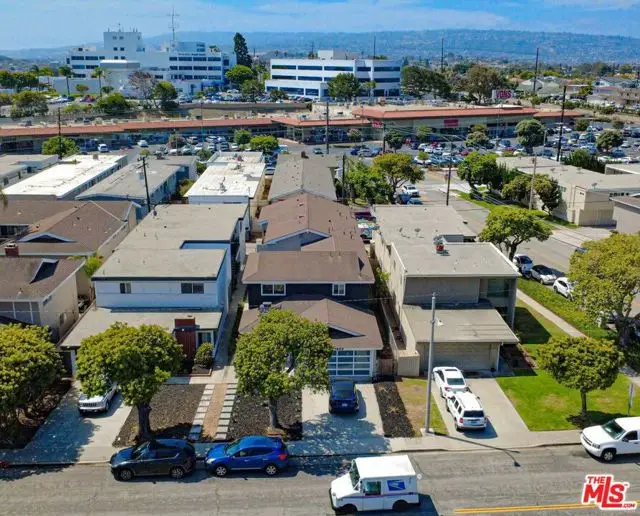 1302 Amethyst Street, Redondo Beach, CA 90277 - #2